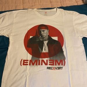 ⭐️2/$10 EMINEM T-shirt large